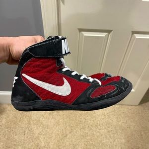 These are slightly used Nike takedown wrestling shoes